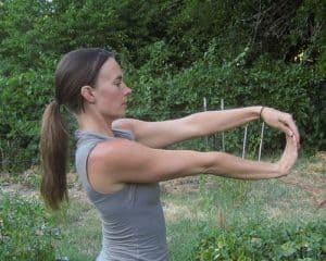 Yoga for gardeners - Wrist Opener 5